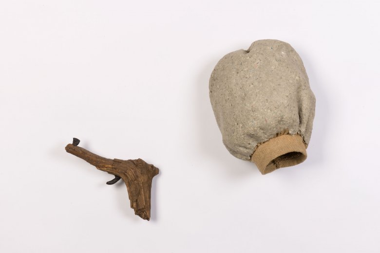 Mouwtje en takkenpistool